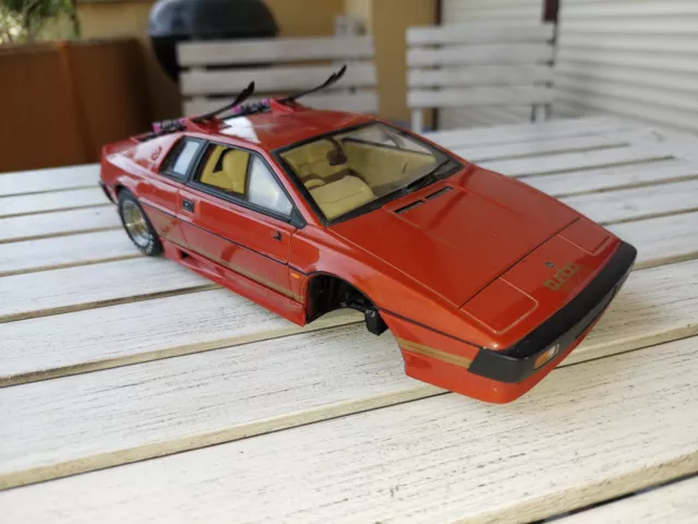 modellauto autoart 1:18 lotus esprit turbo