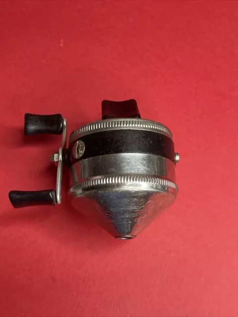 Vintage Zebco Model 33 Spin Cast Fishing Reel Made In USA