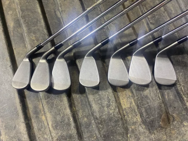 Taylormade speed blade irons 4-pw regular flex