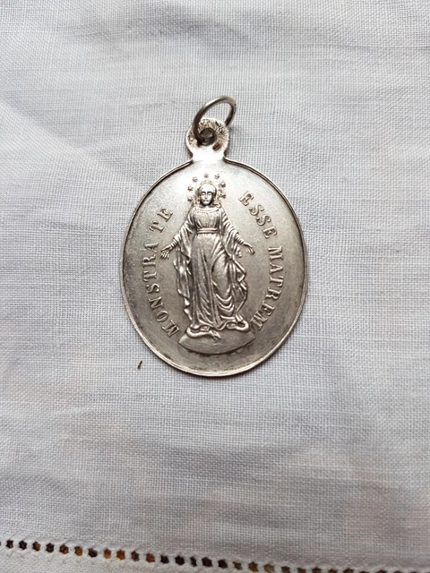 ANCIENNE MÉDAILLE RELIGIEUSE en argent massif des années 1900 ans EUR 6,00 - FR