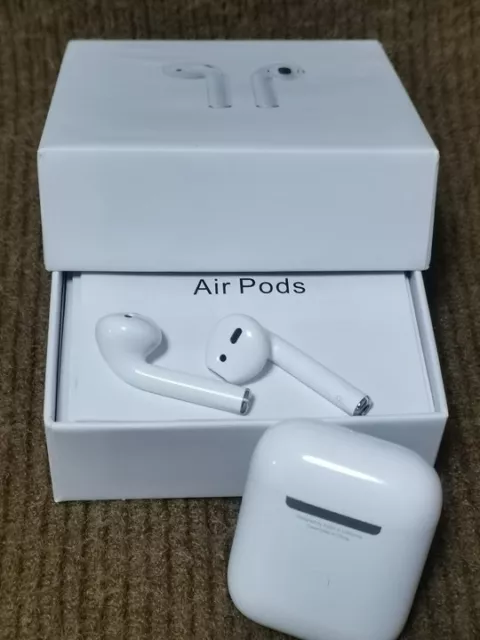 Apple AirPods 2nd Generation With Earphone Earbuds Wireless + Charging Case