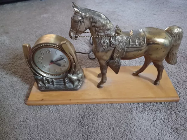 Vintage Sessions, Western Horse, Horseshoe Metal Mantle Clock Works Brass Color