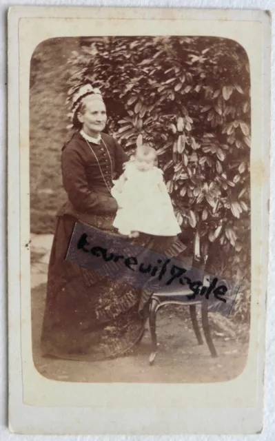 U418 Women & Baby in the Garden PHOTO CDV