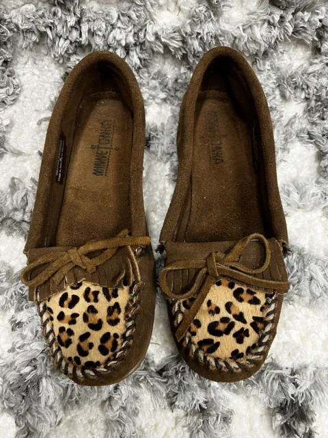 Minnetonka Shoes Womens 10 Kilty Moccasin Leopard Brown Leather Fringe Loafer