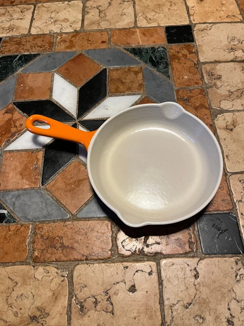 Poêle Vintage Le Creuset Volcanic N°20 - Fonte émaillée Orange - Fabriquée En France