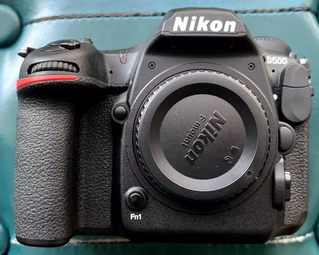 Nikon D500 20.9mp DSLR F mount DX camera body in Mint Condition