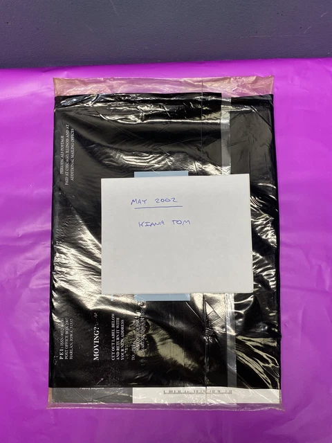 PLAYBOY MAGAZINE MAY 2002 Cover: Kiana Tom Playmate: Christi Shake