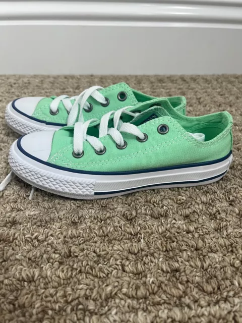 Converse All Star  Shoes Chuck Taylor Low Top Sneaker Youth Size 12 Green