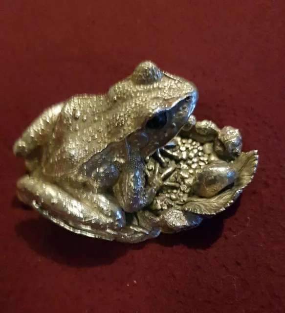 Comyns Fine Hallmarked Silver Frog Sculpture statue Gorgeous Collectable Item