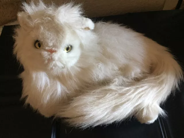 RARE Vintage Collector White Cat Plush Easter Kitty Cat Radio Shack Batt am/fm