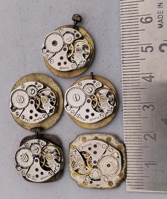 VASSOI ROTONDI NERI CON SPECCHIETTI (set 3 Pz). - Gioia D'Oriente