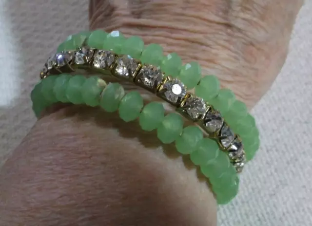 Vintage Green Glass & Goldtone/Rhinestone Beaded Wrap Bracelet