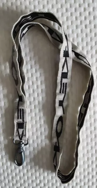 OAKLEY Laccio da collo  collana porta pass Chiavi originale OAKLEY NUOVO