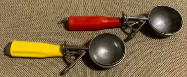 2 Vintage Ice Cream Scoops Red & Yellow Handles Vtg Scoop Lot Nice