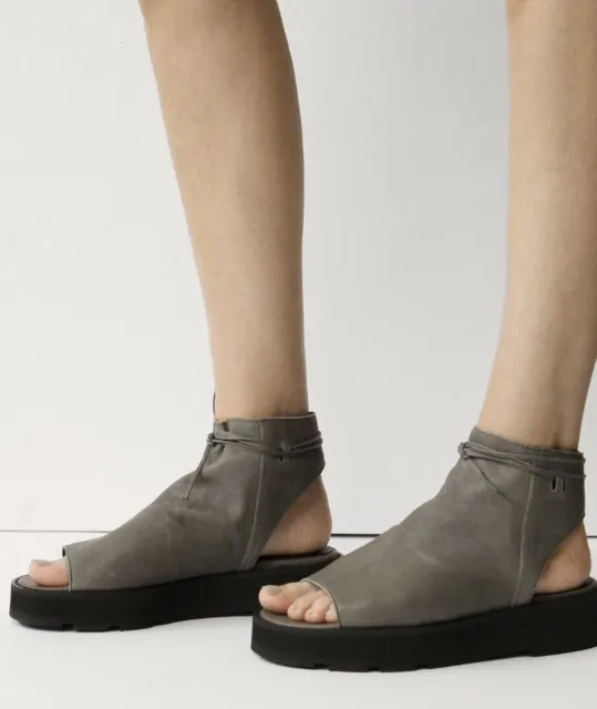 LD Tuttle Sandals: size 38 NIB (taupe/gray) 