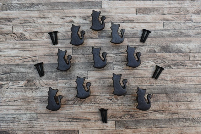 10Pcs Vtg Cast Iron Cat Pat Shape Door Gate Drawer Cabinet Pulls Knobs Handle