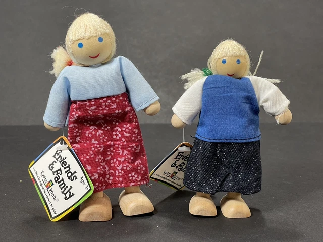 Ryan's Room Mother & Daughter Posable Wooden Doll House Figures 2005 NWT