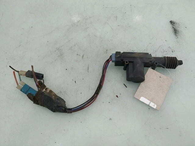 motore chiusura centralizzata anteriore destro per NISSAN TERRANO II 2.7 304573