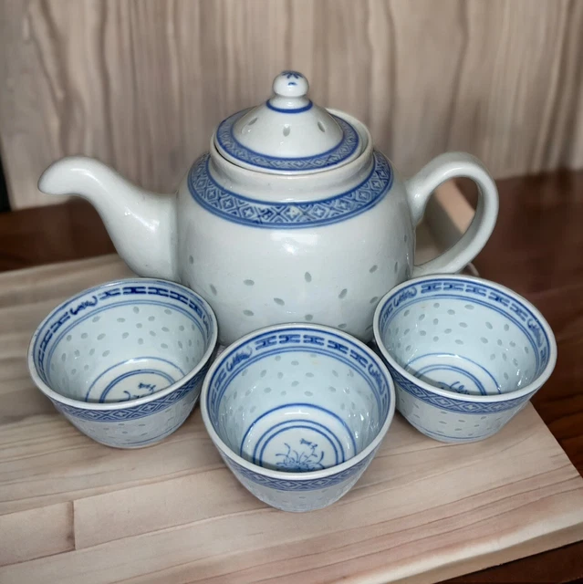 Vintage Chinese Porcelain Tea Set 3 Cups 1 Tea Pot 1 Tray Rice Grain Pattern