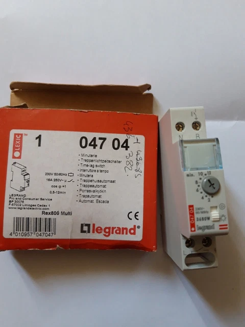 Minuterie LEGRAND 3680 Watts  réglage 1 a 12 min cablage 3 ou 4 fil  réf 047 04