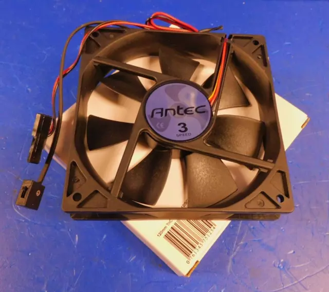 NEW Antec TriCool 120mm Computer PC Case FAN AT-12/SC 4-Pin 3-Speed Switch / BOX
