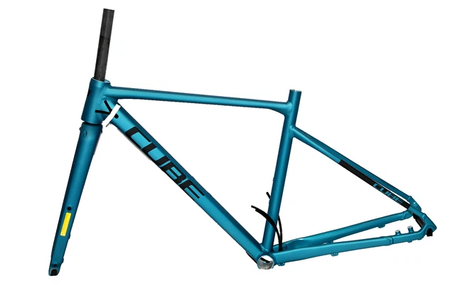 VELO FITNESS GIANT rapid 2 taille S, cadre Alu, 24 vitesses, avec porte bagage EUR 120,00 - FR