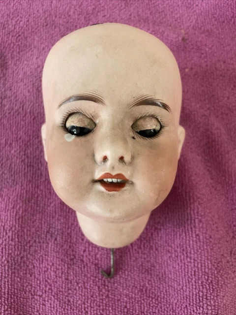 Tête de poupée ancienne en porcelaine SFBJ 60
