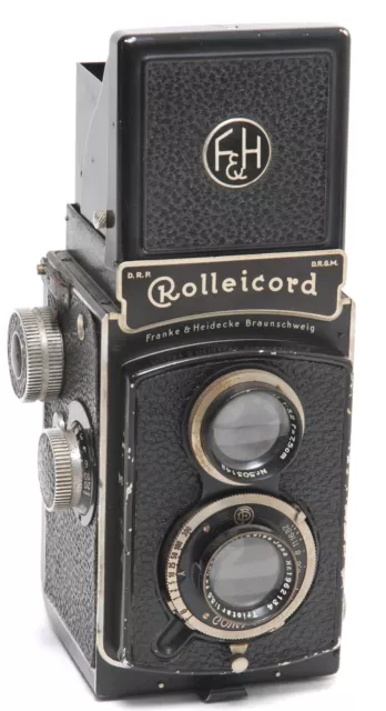 Early Rolleicord 1a with FH logo on waist level finder