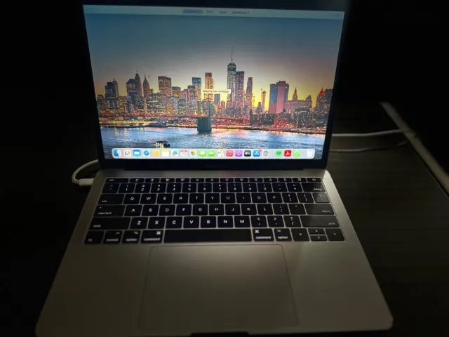 Apple MacBook Pro 13,3"" (128 GB SSD, Intel Core i5 7. Gen., 3,60 GHz, 8 GB RAM)