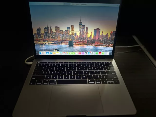 Apple MacBook Pro 13,3"" (128 GB SSD, Intel Core i5 7. Gen., 3,60 GHz, 8 GB RAM)