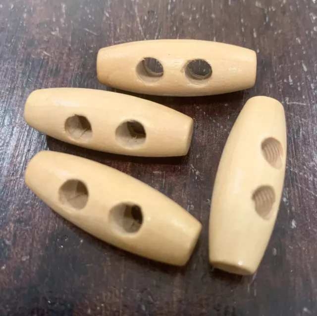 4 X Polished 2 Hole Wooden Toggle Buttons 32mm