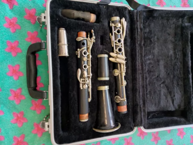 Penzel Mueller Artist Professional Clarinet Circa 1940s