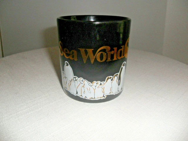 Coffee Cup  Sea World ca 1985   VINTAGE EXCELLENT CONDITION