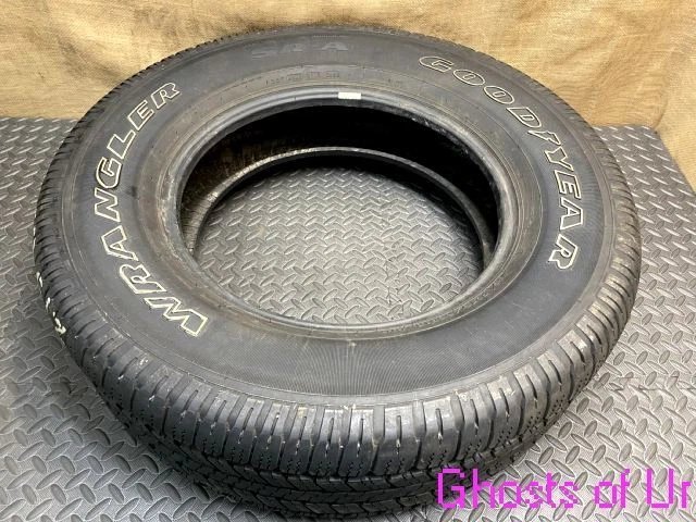 Single - P275/65r18 (114T) Goodyear Wrangler SRA All Season Tire 6/32 Tread