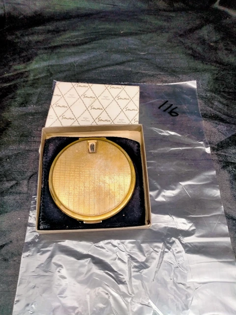 Vintage Gold Tone Stratton *Monogram Compact in Original Box #0116 Good Conditio