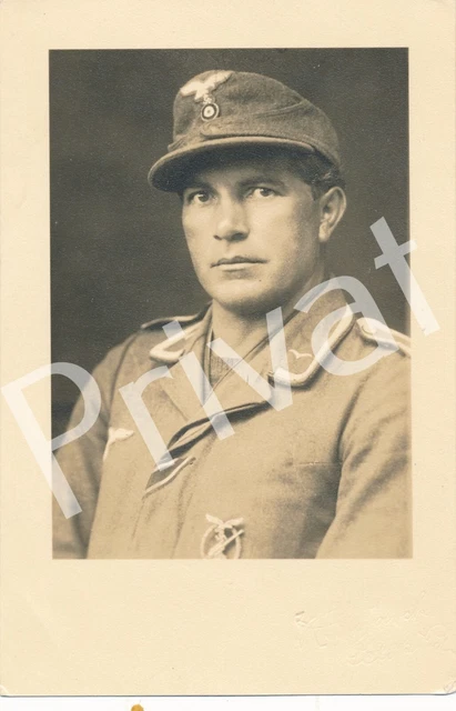 Foto PK WK II Wehrmacht Luftwaffe Soldat Portrait Uniform Orden L1.57