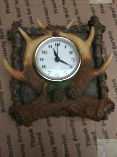 Stag Antler Pine Cone Wood-Looking Desk Clock Model1688