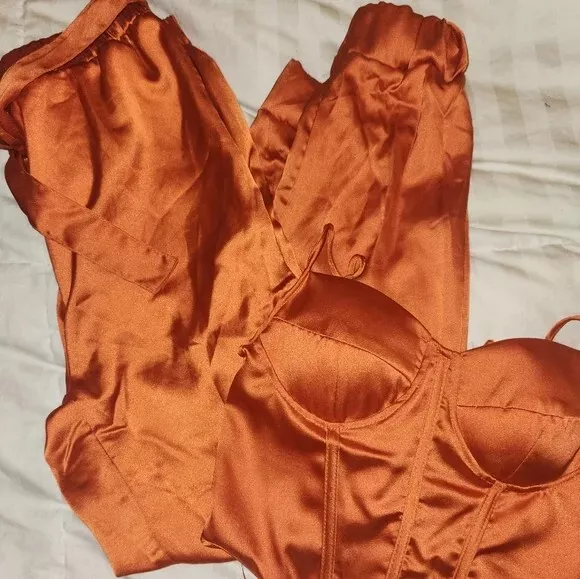 Sincerely Jules Orange Satin cargo pants and top matching set size Medium corset