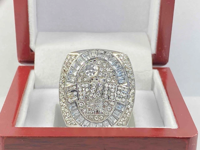 San Antonio Spurs Championship Ring - 2005 Finals Ring - Tim Duncan - Box
