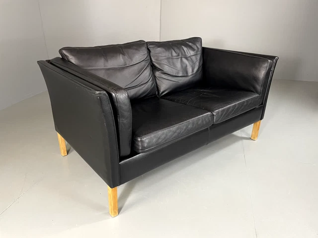 EB5417 Vintage Danish Two Seat Black Leather Sofa, Retro MCM. M2SS