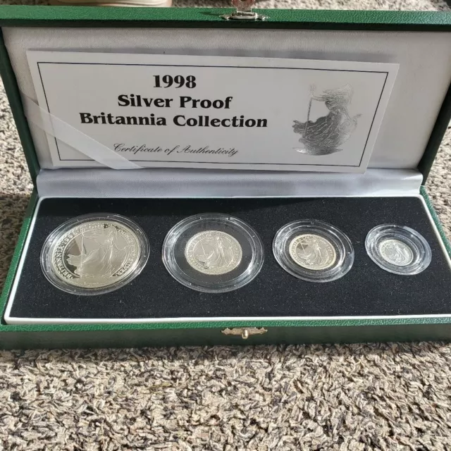 2001 UK Britannia SILVER PROOF collection set : 59.9g : inc £2 one ounce coin