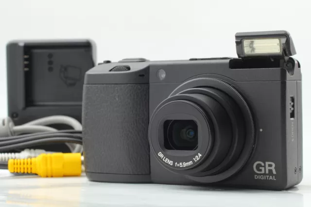 *Near MINT* RICOH GR DIGITAL II 10.1MP Digital Camera Black JAPAN