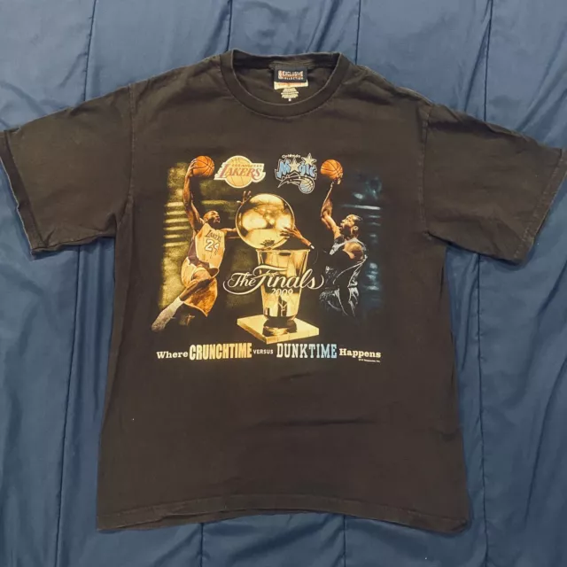Vintage 2009 Kobe Bryant vs Dwight Howard NBA Finals T-Shirt Mens Size Medium Vintage 2009 Kobe Bryant vs Dwight Howard NBA Finals T-Shirt Mens Size Medium
