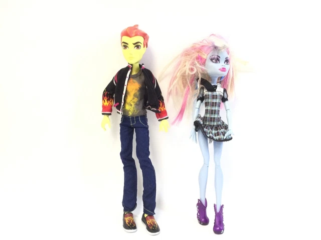 Monster High Mattel Pareja Bominable Abbey Heath Burns 17486725