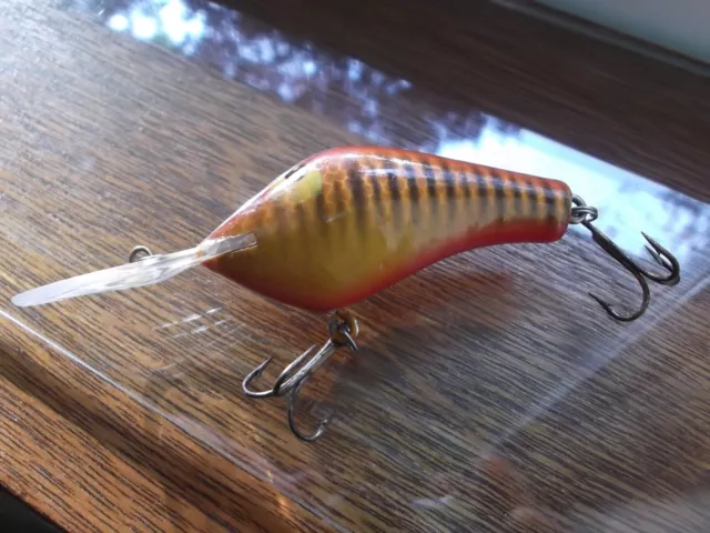 Older Poe's Super Cedar 300 Wood Crankbait, Hot Mustard