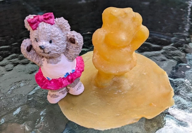 Molde De Goma De Una Encantadora Bailarina De Peluche Completa Con Tutú