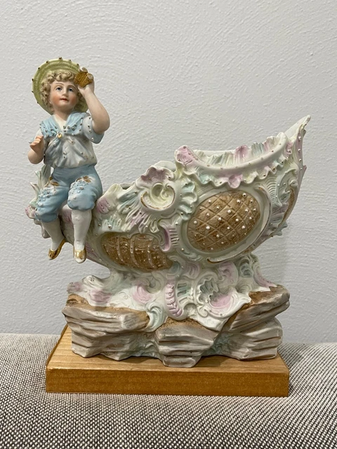 Antique Allemand Bisque Porcelaine Enfant Avec / Jumelles & Bateau Figurine /