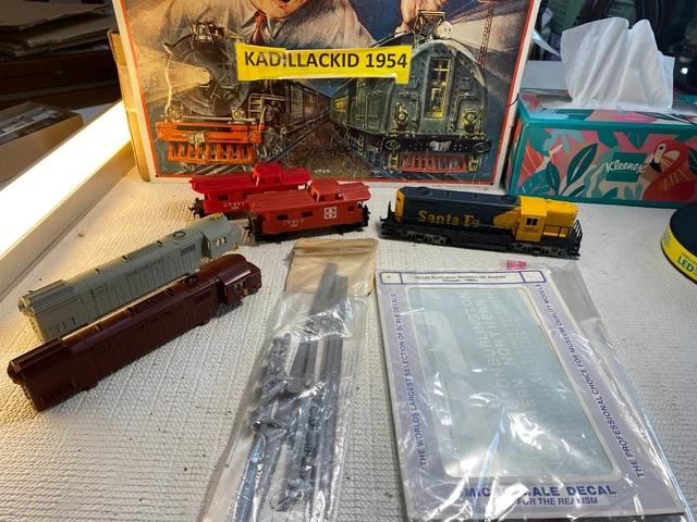 🚅 Ho Scale Diesel Parts & Pieces And More  -L👀K 💥 H1353