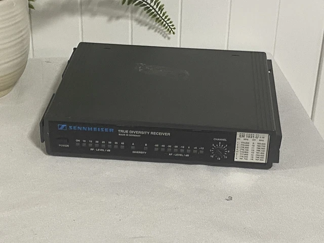 Sennheiser EM1031 U True Diversity Receiver And ASA 2016-DC Antenna Splitter
