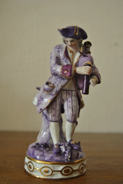 Sculpture statue figurine biscuit porcelaine allemande Saxe Meissen musicien